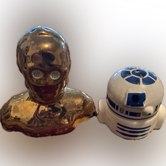 Star Wars R2-D2 and C-3PO Sculpted Salt and Pepper Shakers - Picture 2 of 9